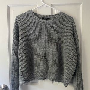 grey knit sweater